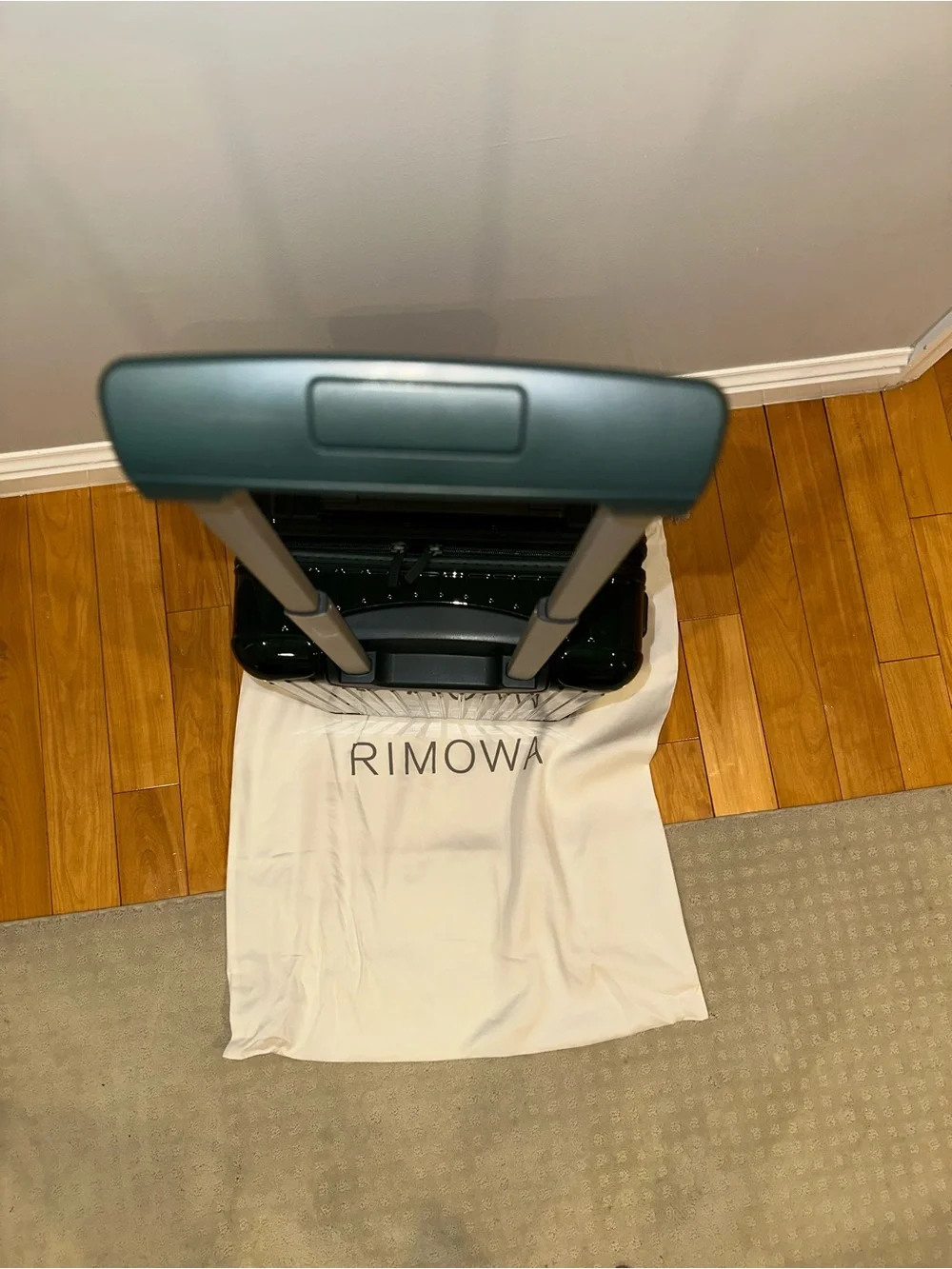 RIMOWA Deep Green Cabin Luggage PRISTINE - Picture 5 of 10